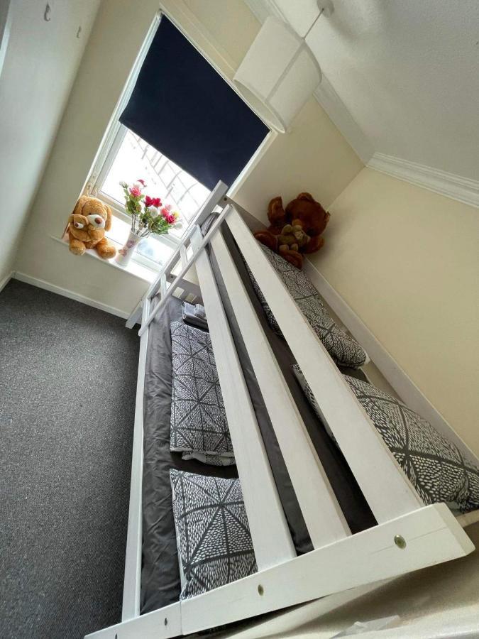 Villa Sea View 3-Bed Heated Pool Eat Bar Kids Park Lowestoft Bagian luar foto