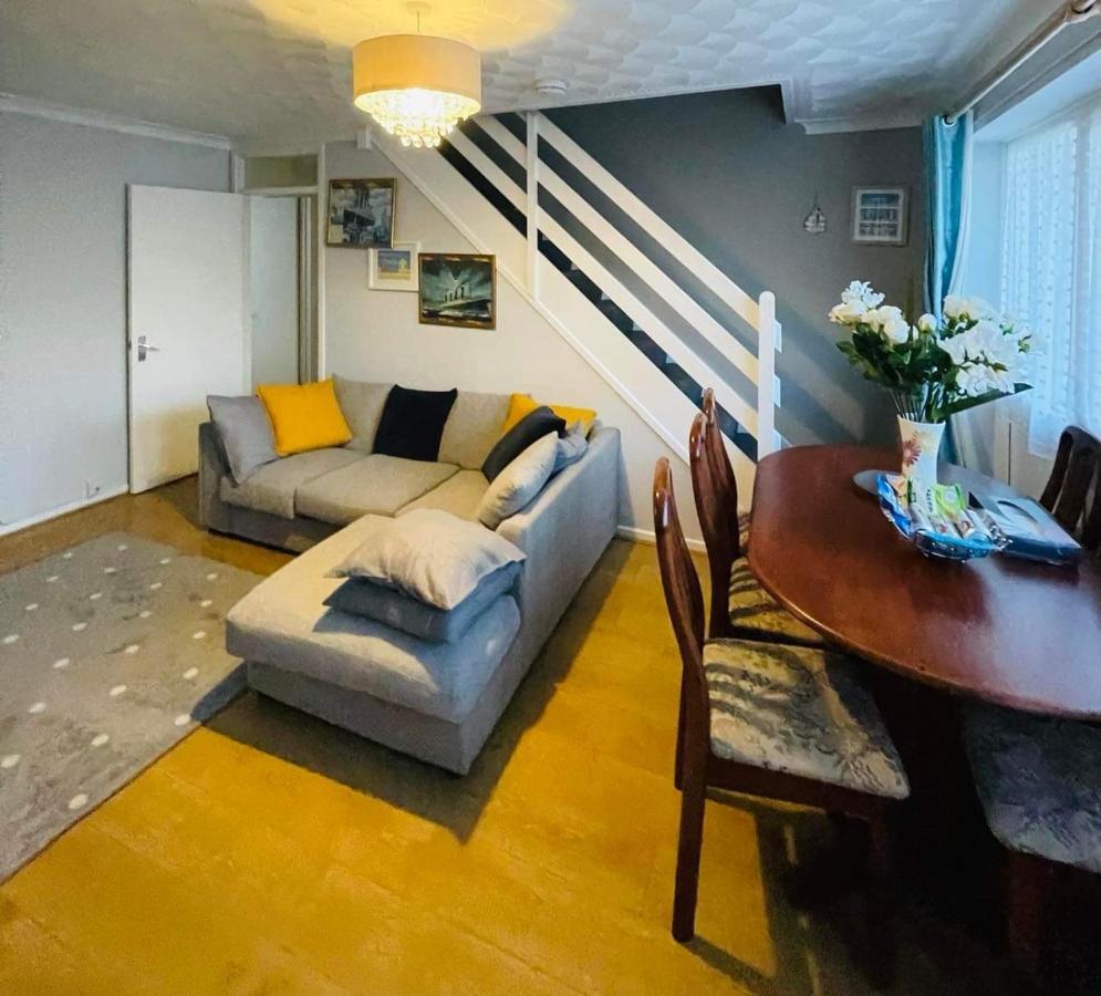 Villa Sea View 3-Bed Heated Pool Eat Bar Kids Park Lowestoft Bagian luar foto