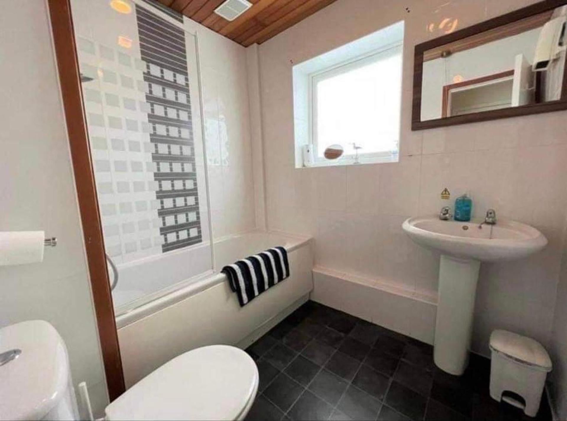 Villa Sea View 3-Bed Heated Pool Eat Bar Kids Park Lowestoft Bagian luar foto