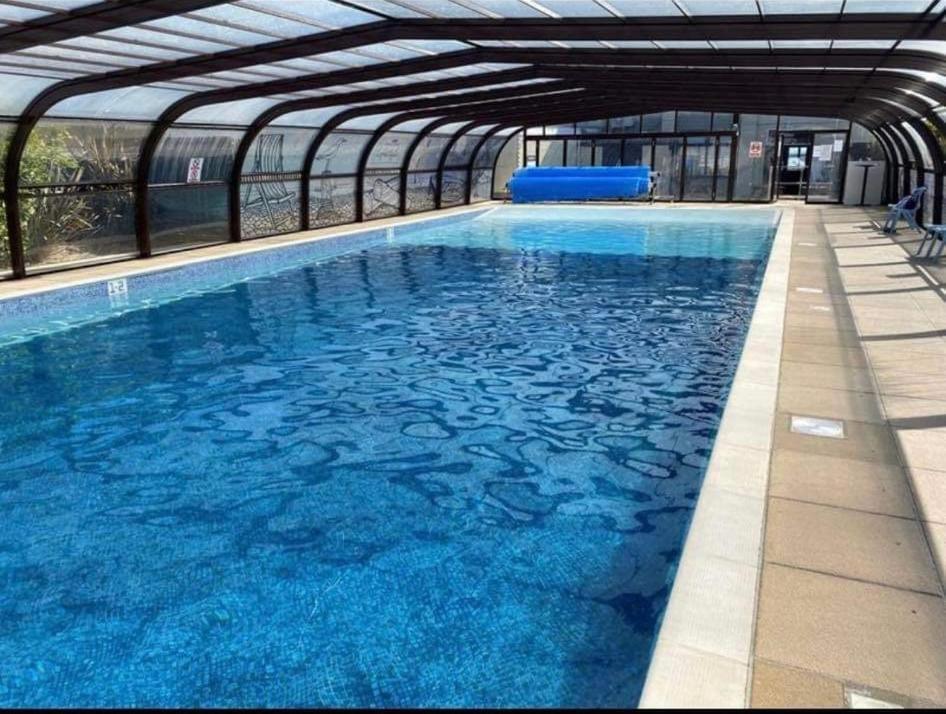 Villa Sea View 3-Bed Heated Pool Eat Bar Kids Park Lowestoft Bagian luar foto