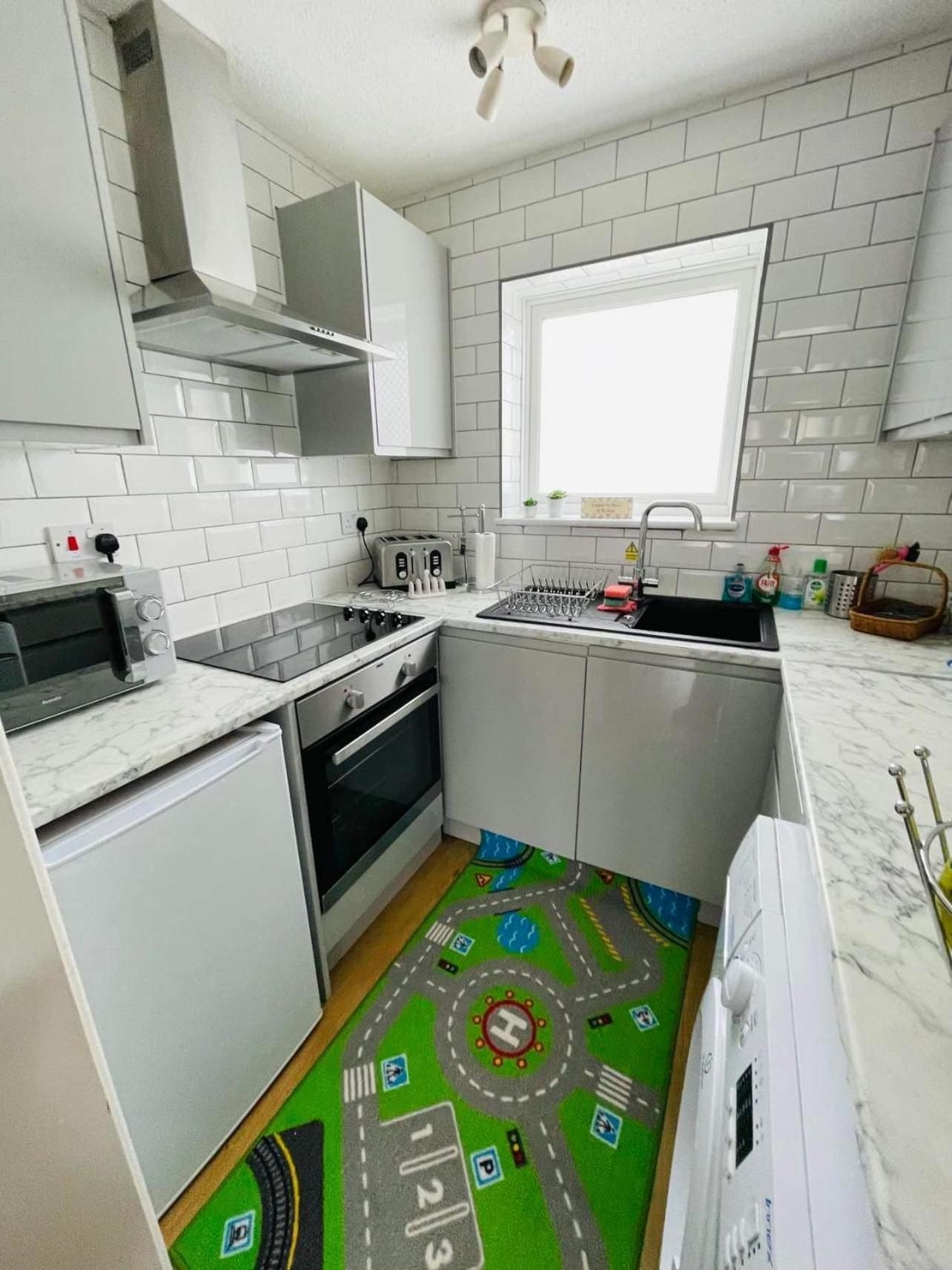 Villa Sea View 3-Bed Heated Pool Eat Bar Kids Park Lowestoft Bagian luar foto
