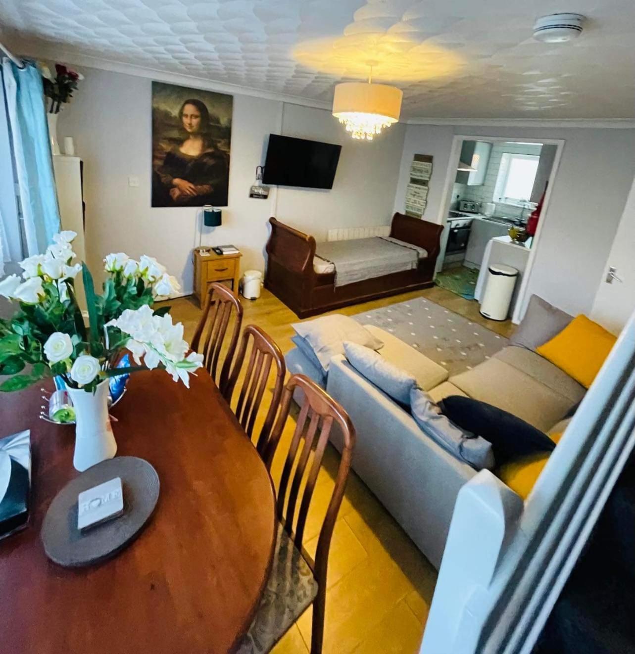 Villa Sea View 3-Bed Heated Pool Eat Bar Kids Park Lowestoft Bagian luar foto